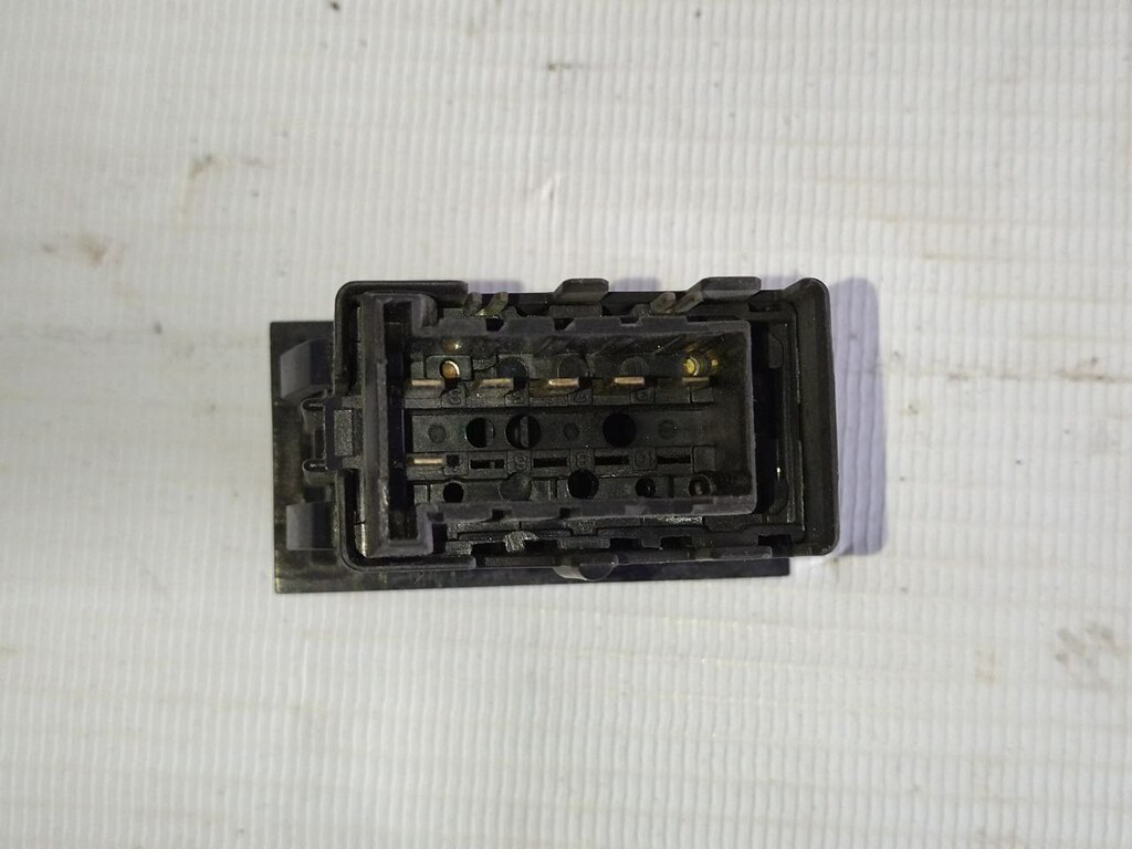 клавиша б/у - 2